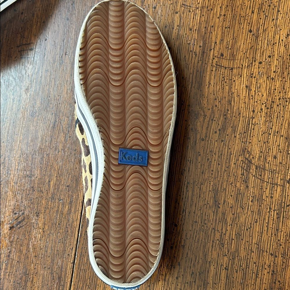 Leopard Print Slip-On Sneakers EUC Sz 8.5 - Picture 2 of 5